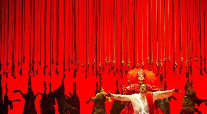 « Nuit sans aube » – L’opéra selon James Darrah Black